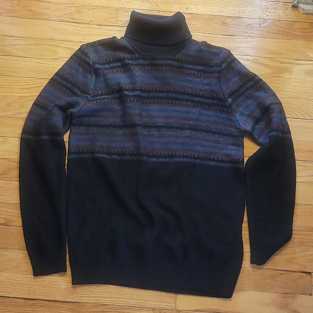 ANTHONY MORATO Turtle Neck Sweater